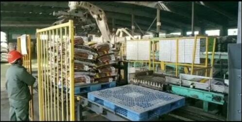 ABB-Four-axis-stacking-robotic-arm-robot