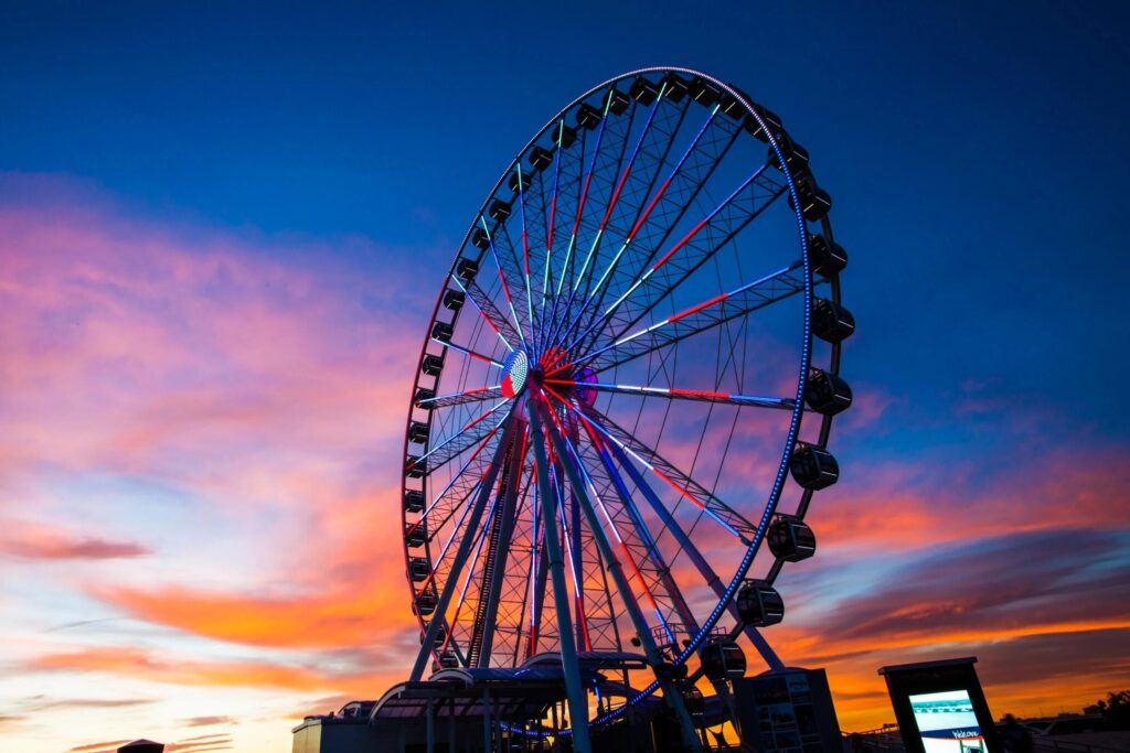 Single-row-cross-roller-double-row-ball-or-three-row-roller-slewing-bearing-for-Royal-Caribbean-CruisesFerris-Wheels-Around-the-World_